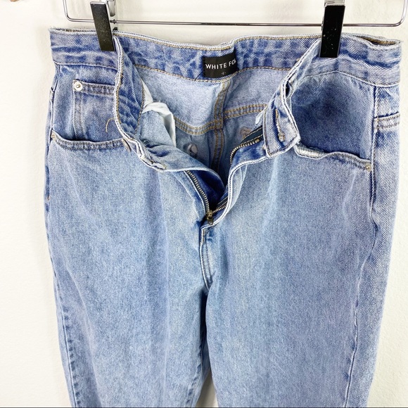 White Fox Boutique Hard To Believe Straight Leg Jeans size L - Picture 4 of 7